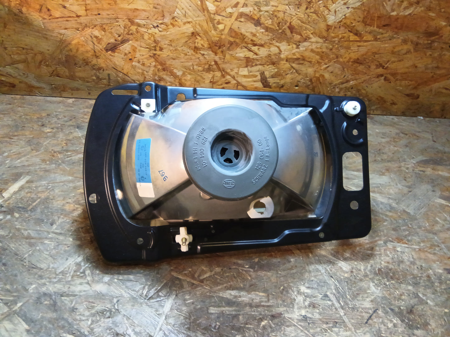 VW Jetta 02/84-... Hauptscheinwerfer links original Hella NEU