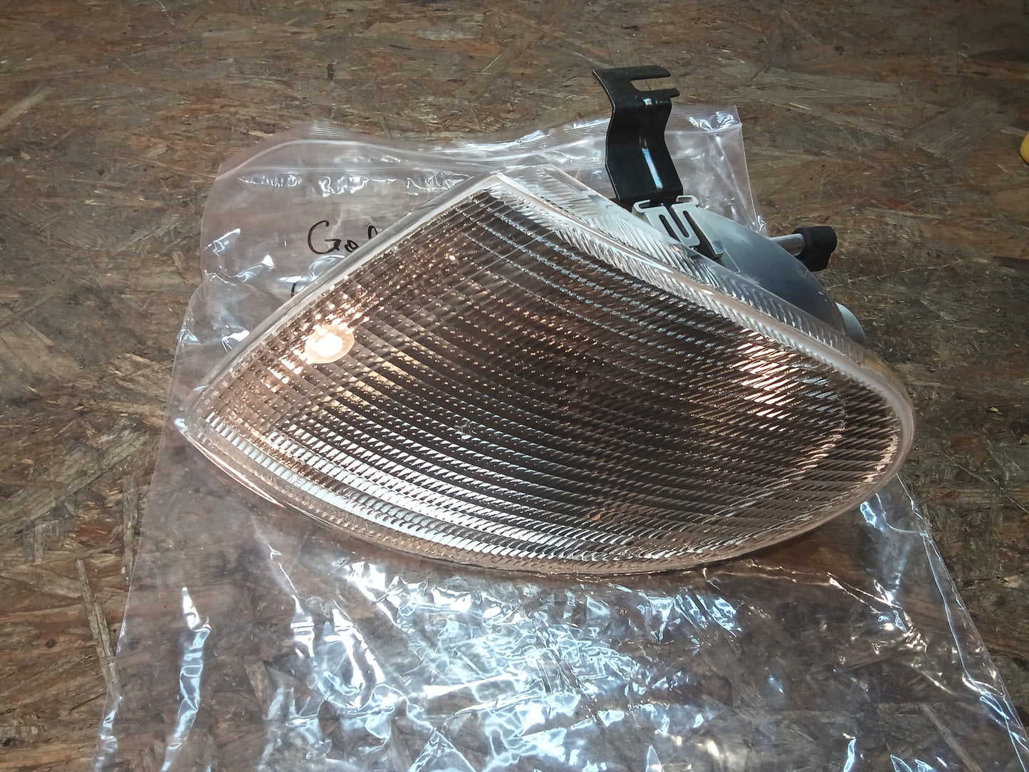 Ford Galaxy BJ 96-99 Blinkerleuchte ohne Lampenträger original Ford NEU