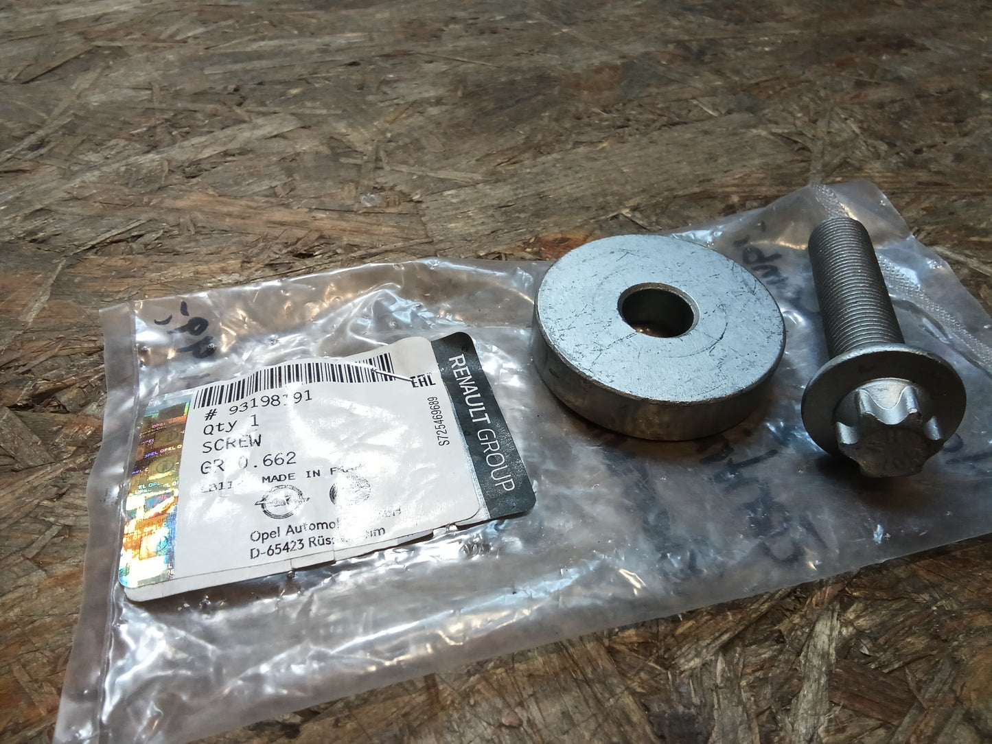 Opel Movano Combi Renault Zentrierschraube Riemenscheibe original Renault NEU