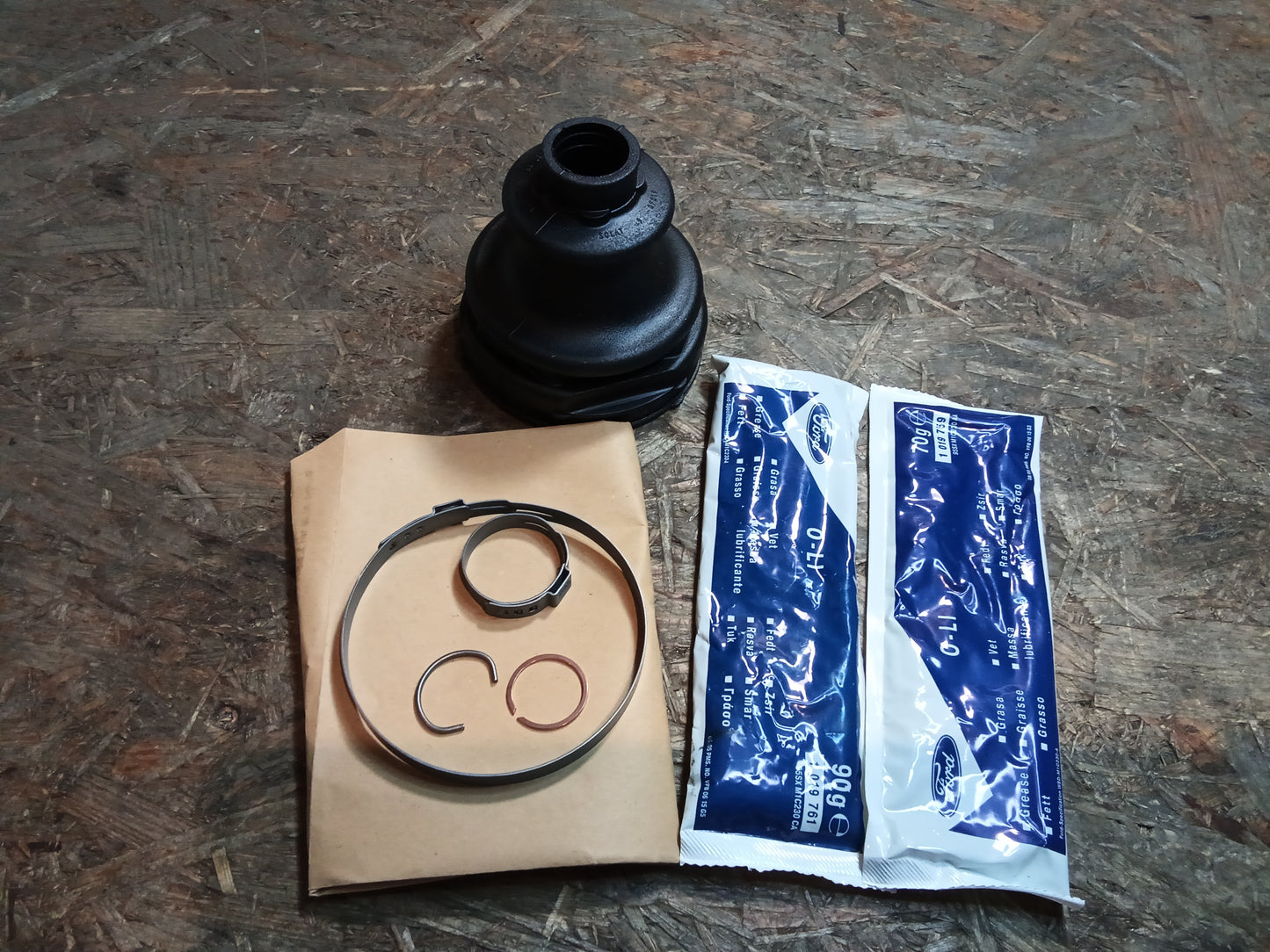 Ford Focus / Mondeo Achsmanschette original Ford NEU