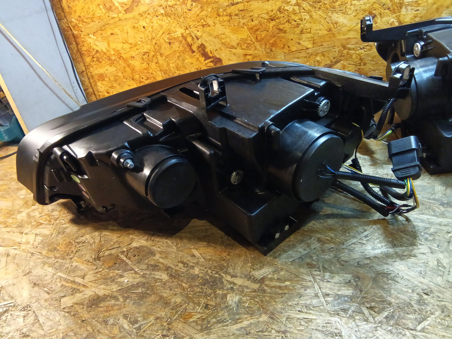 Xenon Schwarz DRL Scheinwerfer passend für BMW X5 (E70) 2008-2010