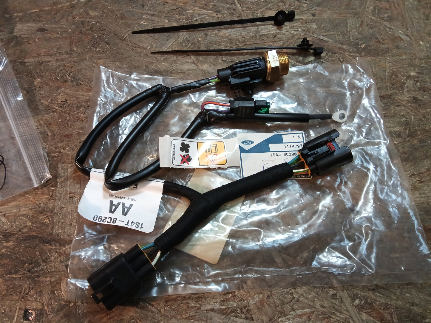 Ford Focus MK1 Kabelbaum Lüfterschalter original Ford NEU