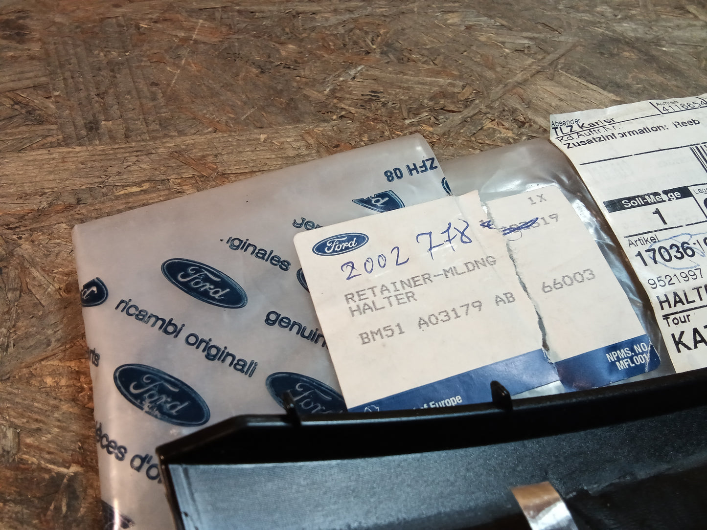 Ford Focus 11-15 Halter Zierleiste original Ford NEU