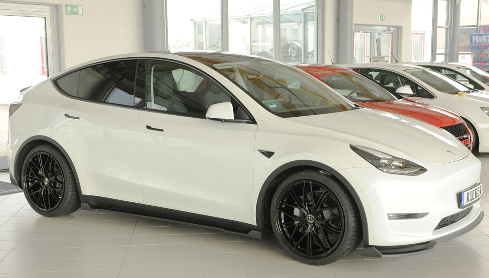 Tesla Model Y (003) Rieger Spoilerschwert für orig. Frontschürze, ABS,
inkl. Montagezubehör, ABE