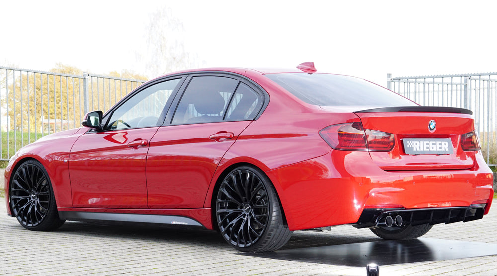BMW 3er F30 (3L) Rieger Heckeinsatz nur für M-Paket-Heckschürze für orig. Doppelendrohr li, ABS, schwarz glänzend, für Fzg. mit M-Technik,
inkl. Montagezubehör, Gutachten