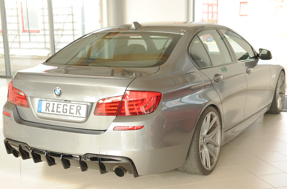 BMW 5er F10 (5L) Rieger Heckeinsatz (für Fzg. mit AHK) für orig. Endrohr li. u. re., (90mm ø), ABS, schwarz glänzend, für...