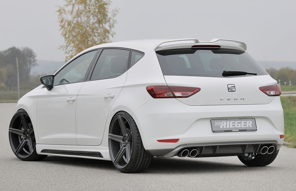 Seat Leon (5F) Rieger Heckschürzenansatz für Doppelendrohr li. u. re., ABS, Carbon-Look,
inkl. Montagezubehör, Gutachten