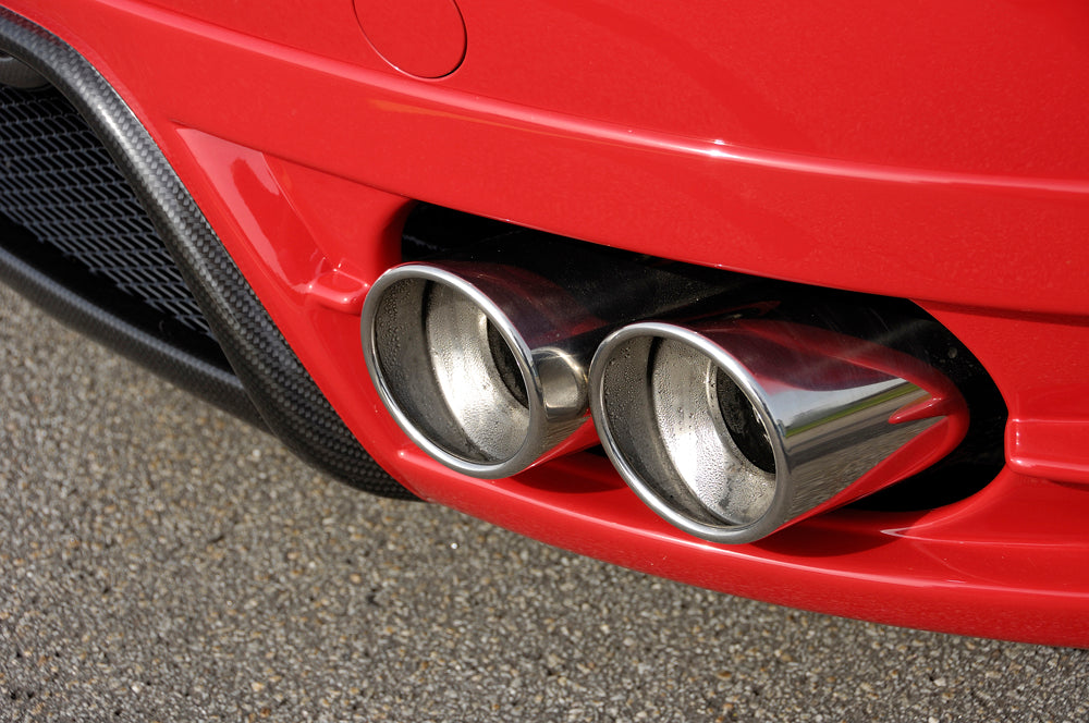 Audi TT (8J) Rieger ESD Audi TT (8J), nur 3,2 V6 184kW Typ 17, li./re. je Seite 2x100mm links, rechts, seitl. versetzt, mit Absorber, 2x100mm, für RIEGER-Heckansatz,
Edelstahl, Inklusive Montagematerial, Gutachten,