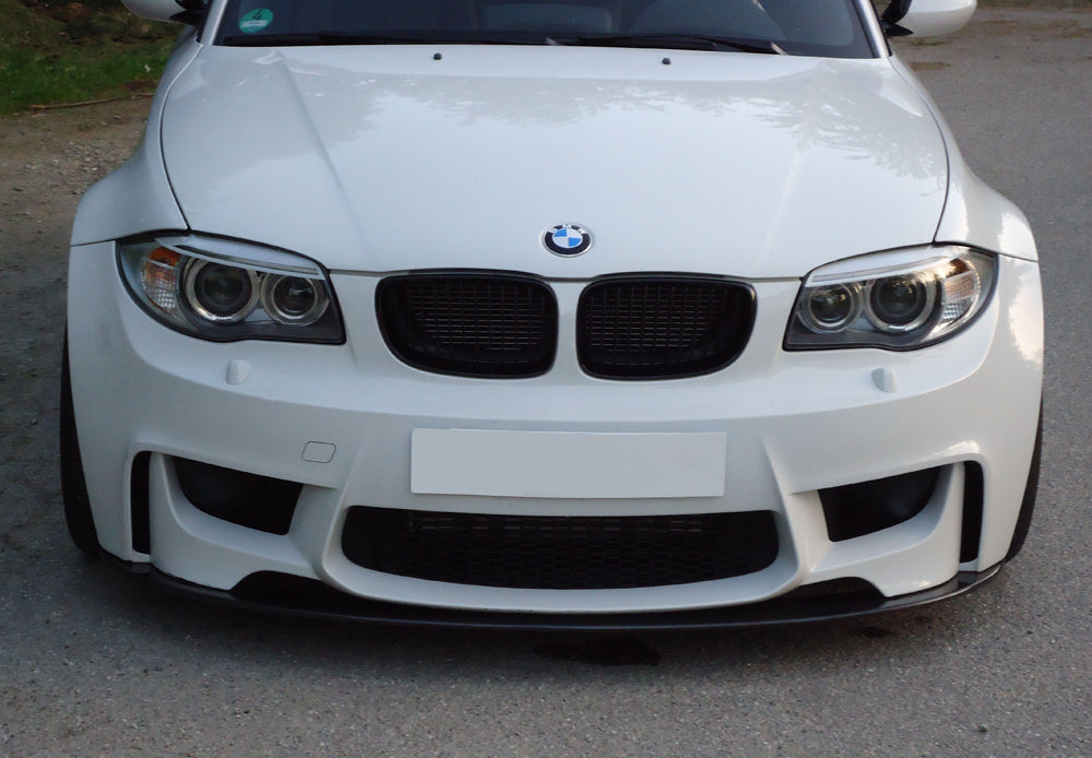 BMW 1er M Coupe (M-V) Carbon Spoilerschwert für BMW 1er M Coupe E82 für orig. Frontschürze Carbon,
inkl. Montagezubehör, Gutachten