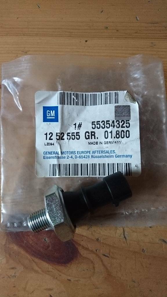 Astra Insignia Signum Vectra Zafira Öldruckschalter Neu GM