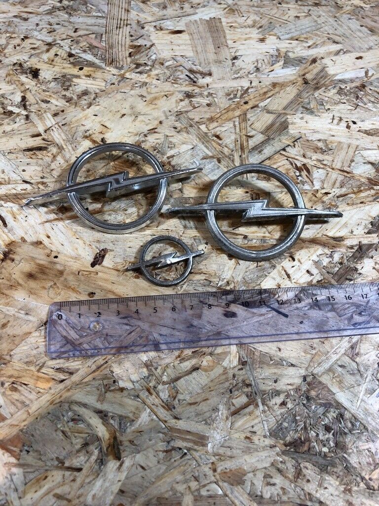 Opel Blitz Emblem Logo gebraucht original GM