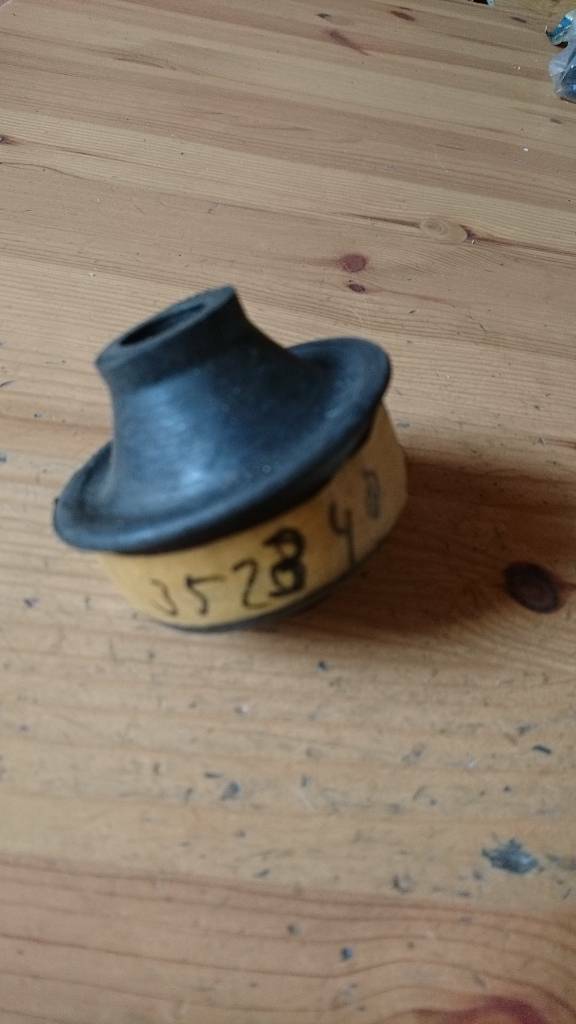 Astra F Vectra A Dämpfungsbuchse Vorderachse neu original GM