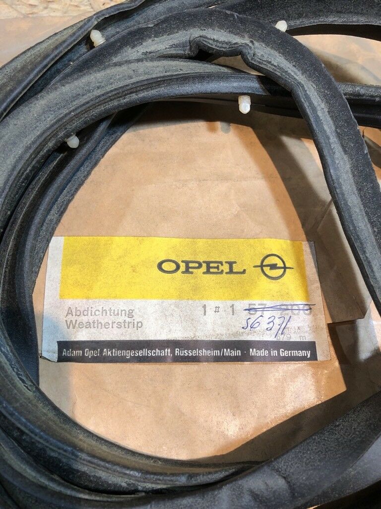 Opel Rekord C / Commodore A Tür Dichtung vorne links Neu Original