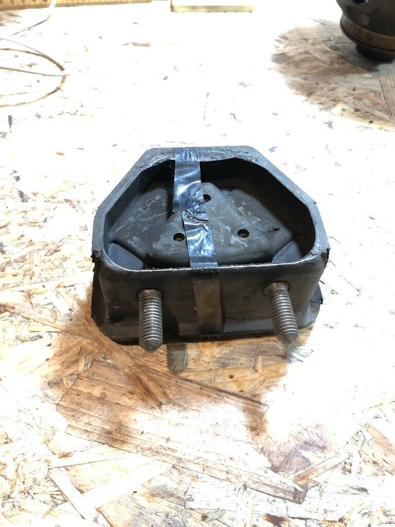 Original GM Opel Ascona C CC Motorlager Gummilager *NEU*