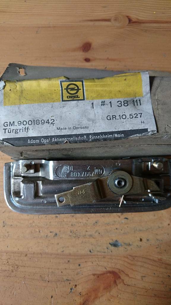 Rekord Commodore Monza Türgriff rechts Chrom Neu Original GM