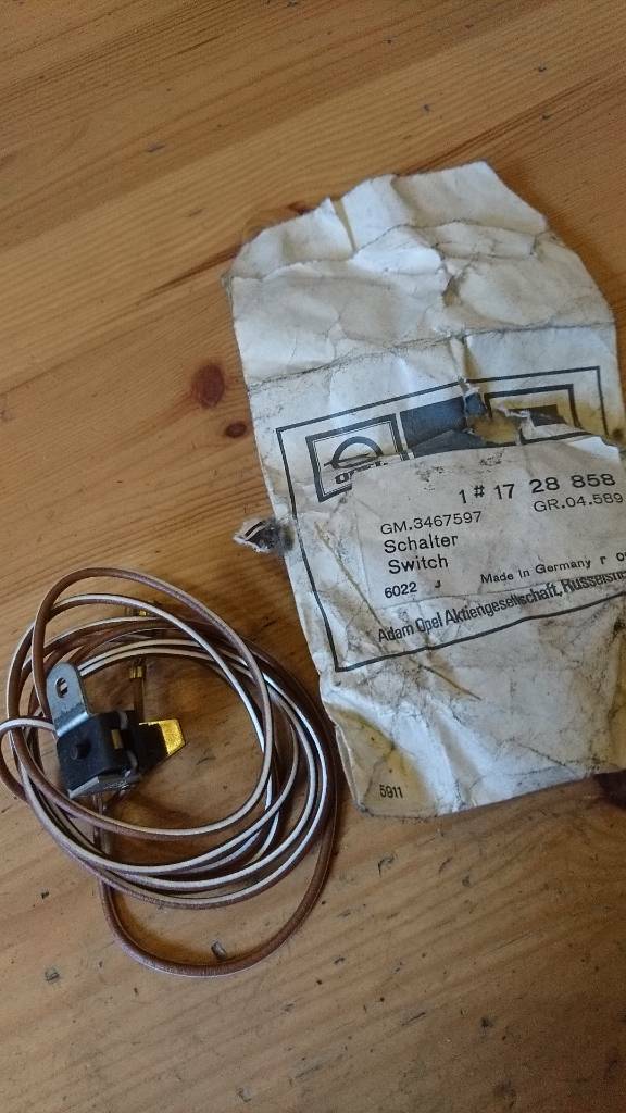 Original GM Rekord A Schalter Handbremskontrollleuchte Neu