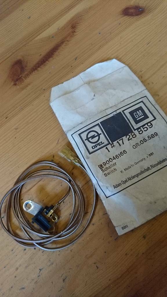 Original GM Opel Rekord E Kontaktschalter Kofferraum Beleuchtung Neu