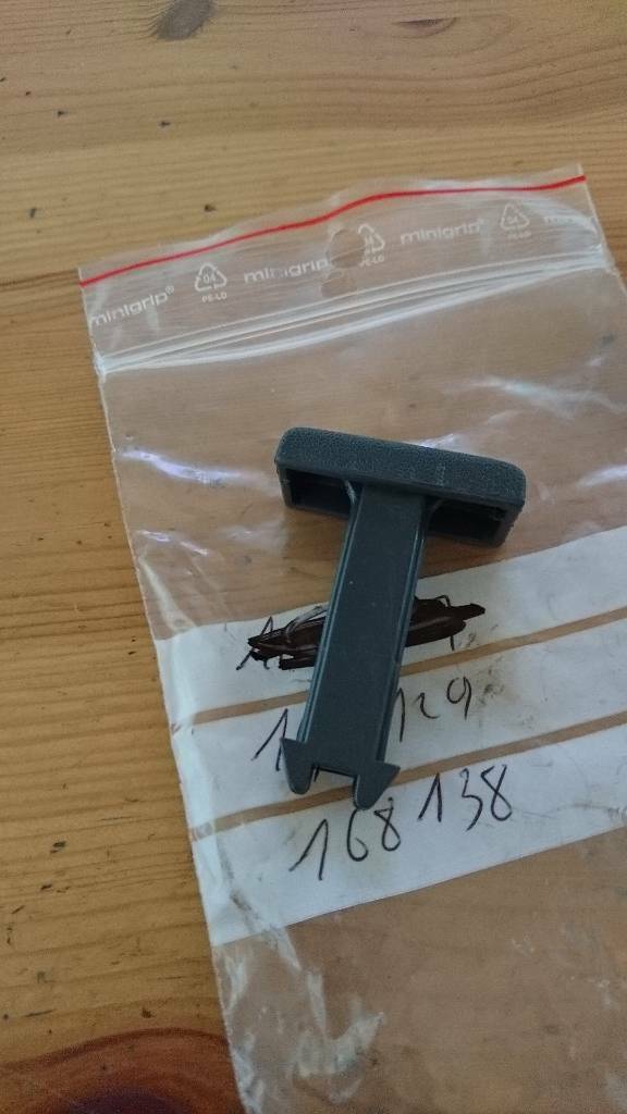 Opel Youngtimer Oldtimer Knopf Hinterrückenarretierung NEU 168138