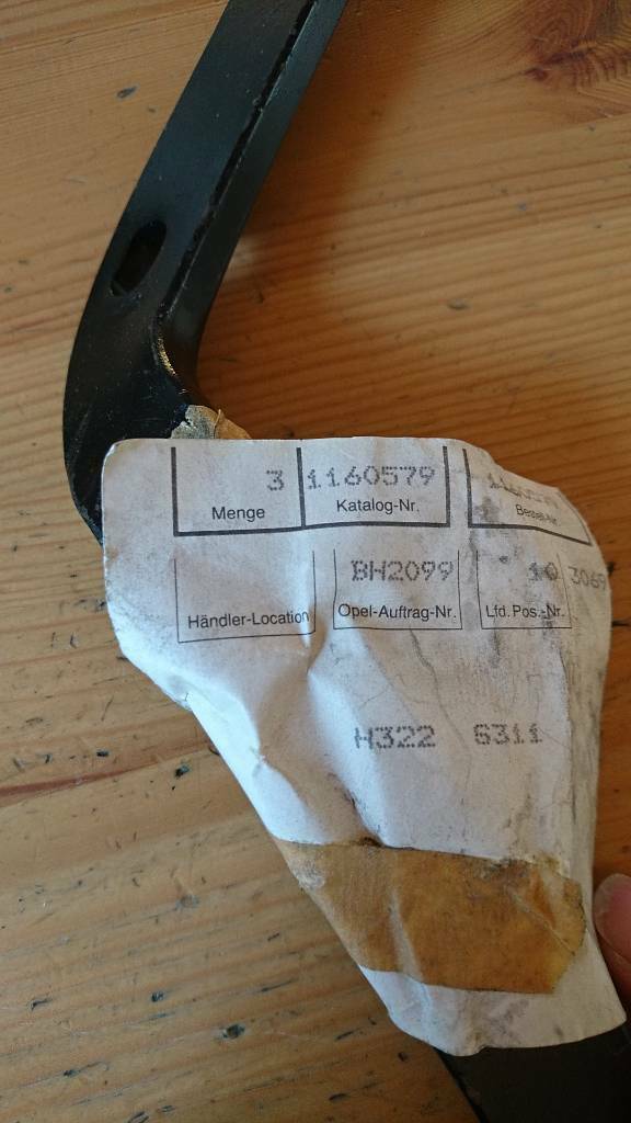 Astra F Scharnier Motorhaube links Neu Original GM