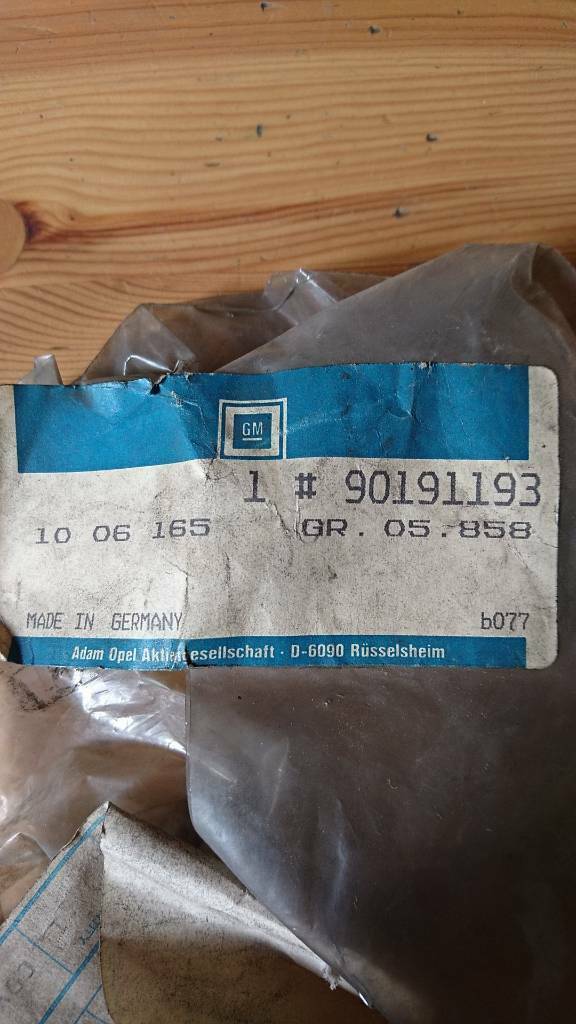 Ascona B C Kadett D Manta B Radkappe Nabendeckel neu original GM