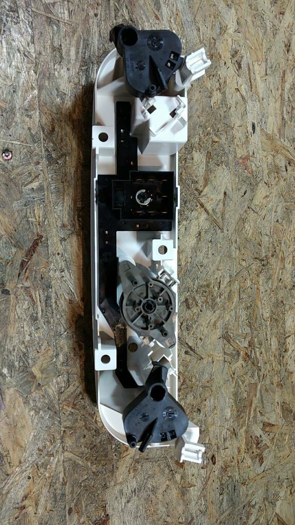 Original GM Opel Omega B Bedienung Heizung NEU