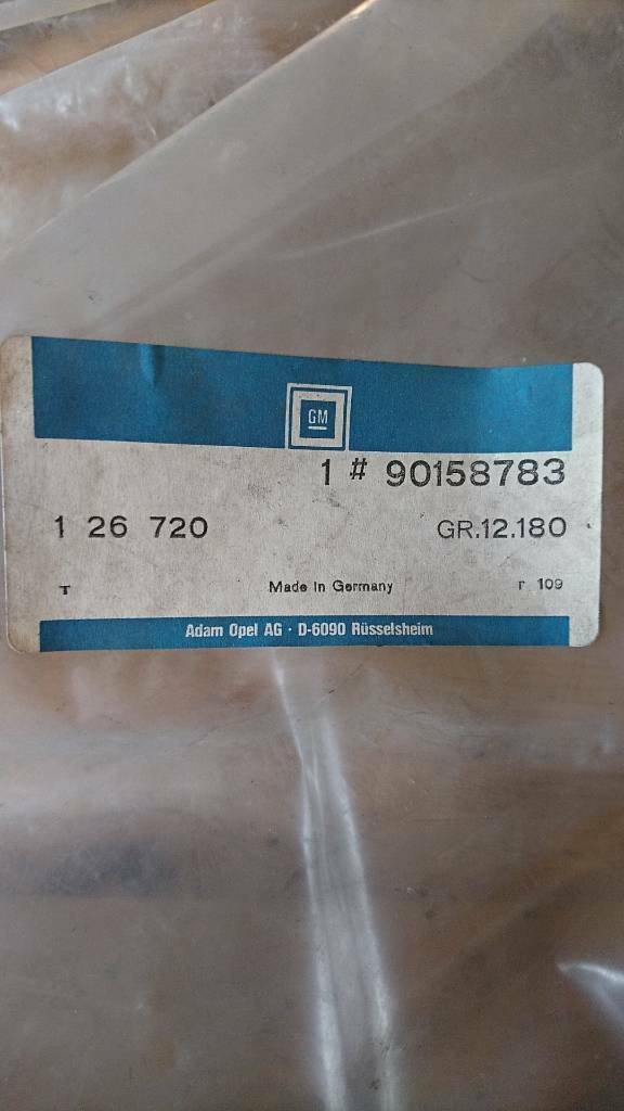 Ascona C CC Fließheck Gummidichtung Heckscheibe neu original GM Opel