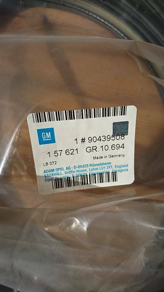 Astra F 5 Türer Gummidichtung Hintertür NEU original GM