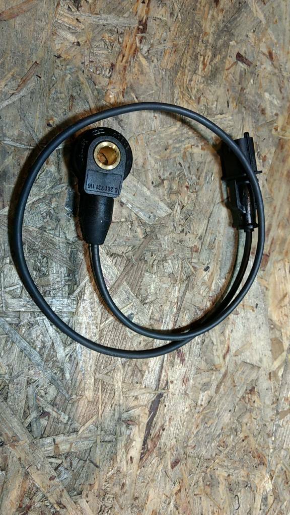 Original GM Opel Omega B 3.2v6 Klopfsensor NEU