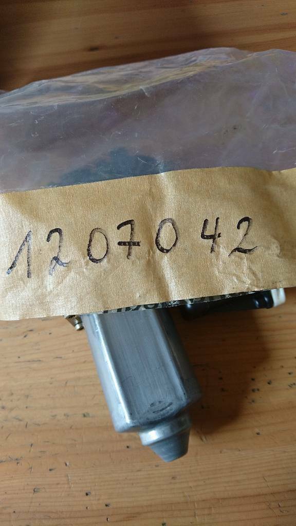 Astra F Fensterheber Motor vorne rechts Neu Original GM