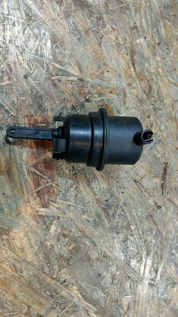 Original GM Opel Astra F Unterdruckbehälter Klimaanlage NEU