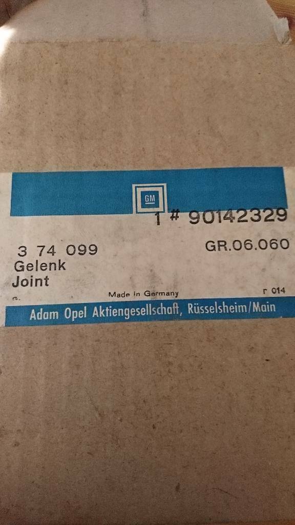Kadett E Gelenk Antriebswelle innen neu original GM