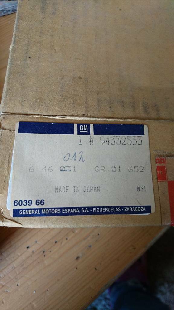 Kadett E Corsa A 15TD Ölpumpe neu original GM