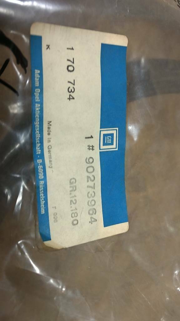 Original GM Opel Kadett E Abdichtung Heckscheibe NEU
