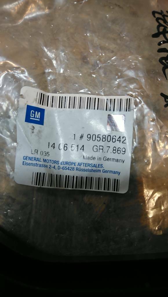 Zafira A Stoßstangenführung neu Original gm