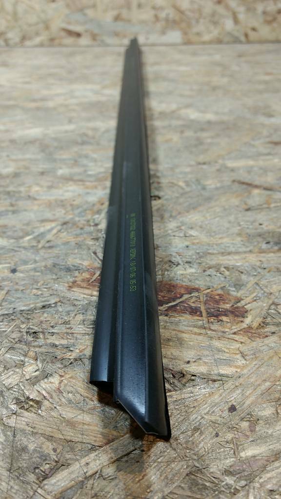 Original GM Opel Meriva Fensterschachtleiste innen NEU