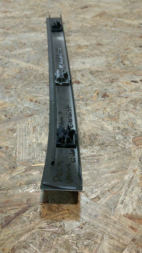 Original GM Opel Astra F Zierleiste Dach vorne links NEU