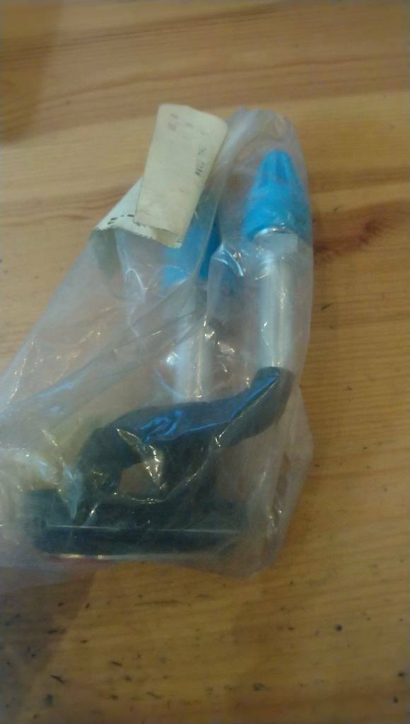 Vectra A Anschluss-Stück Verdampfer neu Original gm 90306887