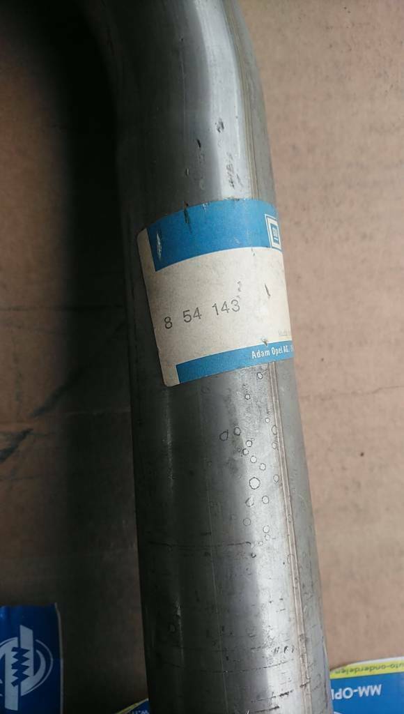 Senator Monza Omega C30ne Auspuffrohr Hosenrohr neu Original GM