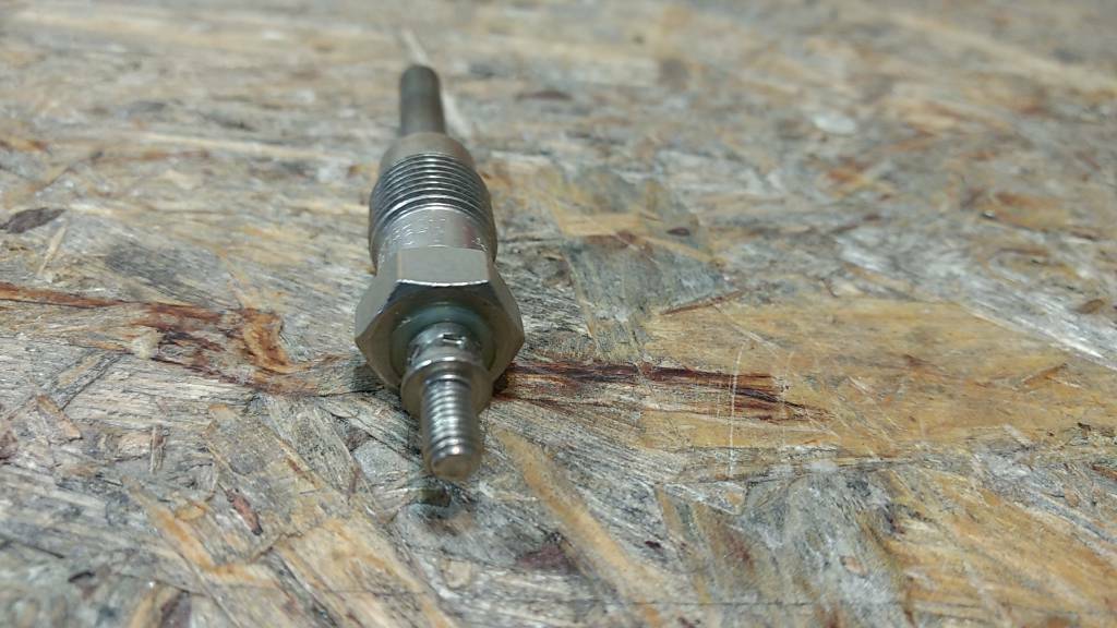Original GM Opel Rekord E D Ascona B Glühkerze NEU