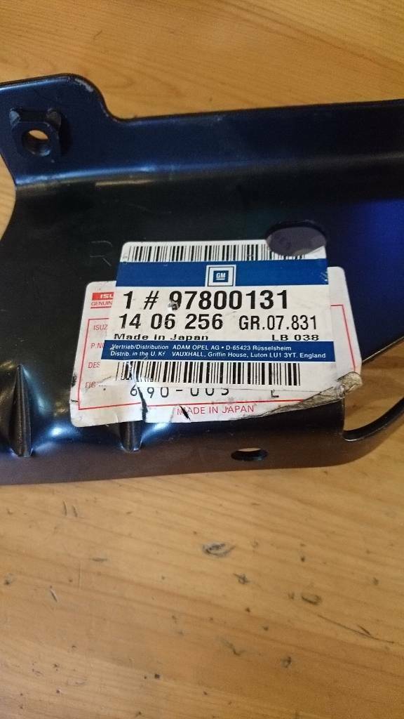 Opel Monterey Stoßstangen Halter hinten rechts neu original GM