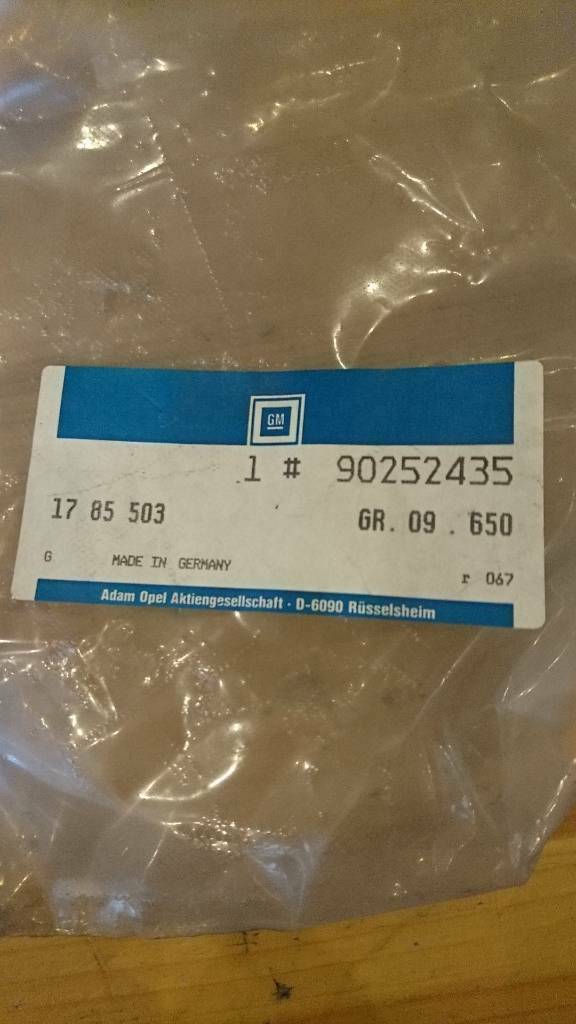 Omega A Lautsprecher Abdeckung links Neu Original GM