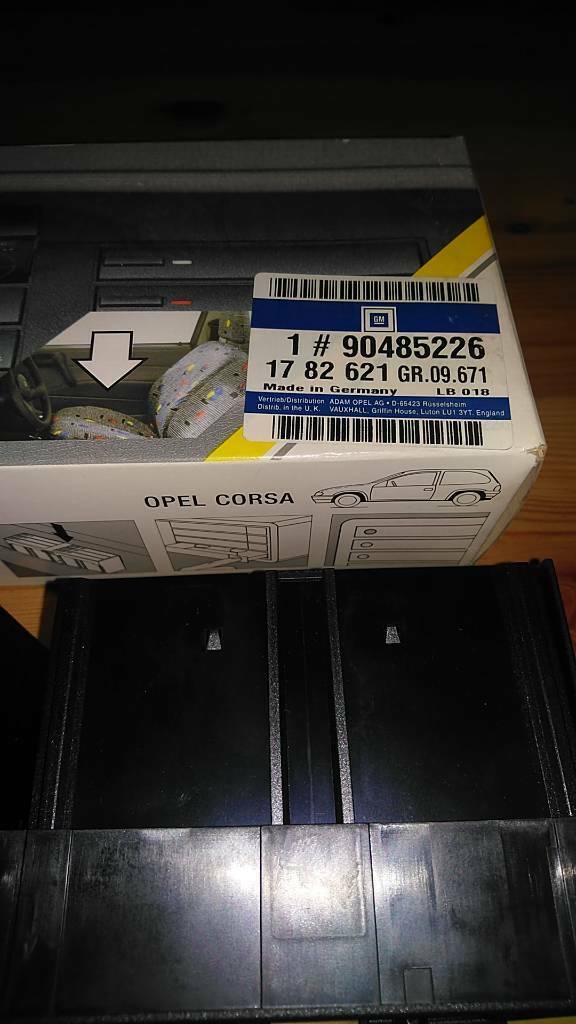 Corsa Senator B Kassettenbox Neu Original GM