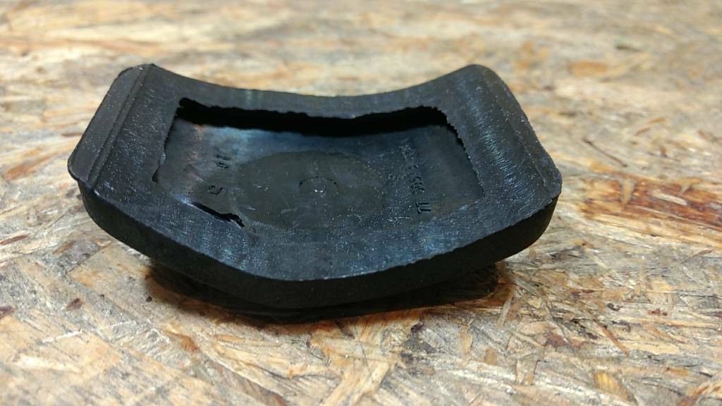 Original GM Opel Movano A Kupplungspedalgummi NEU