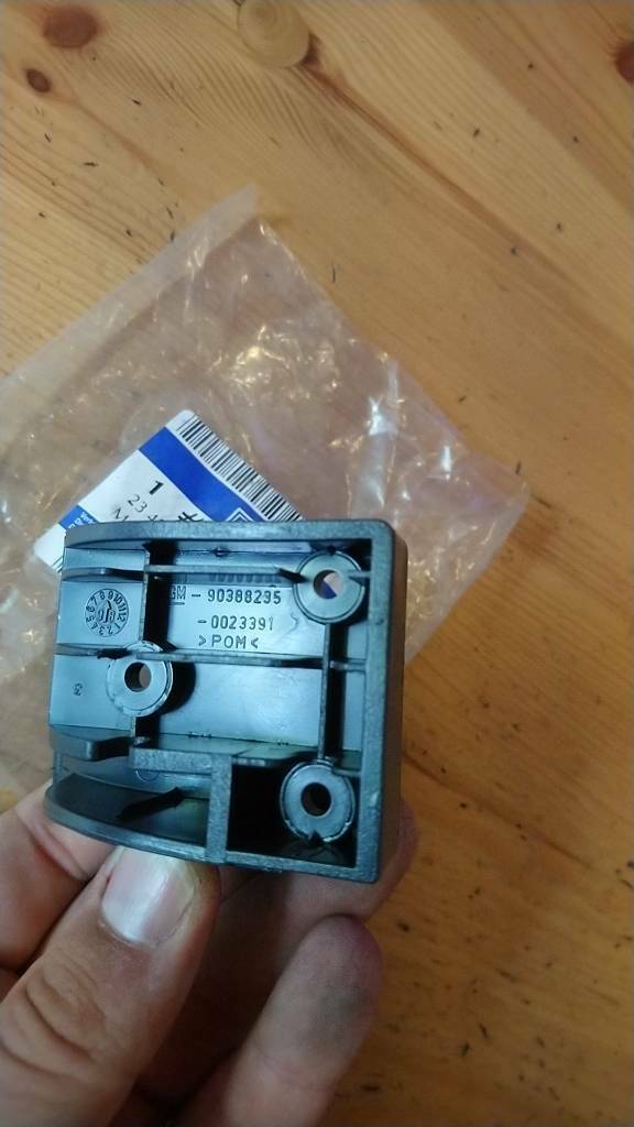 Corsa B Tigra A Hutablage Halter neu Original GM