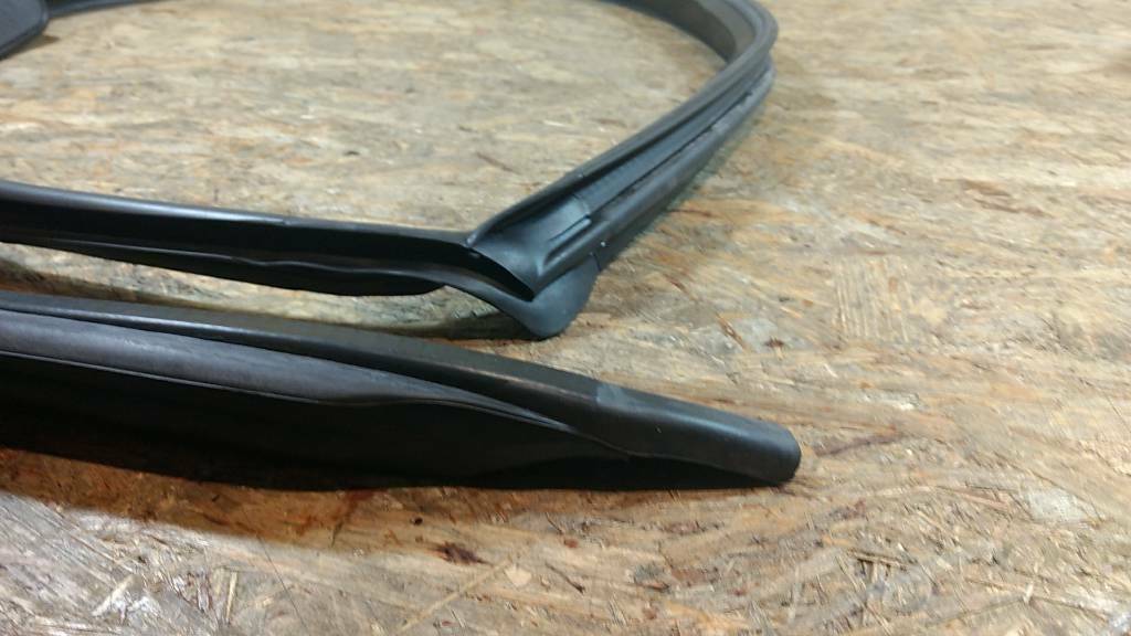 Original GM Opel Vectra B Caravan Dichtung Dachrahmen NEU