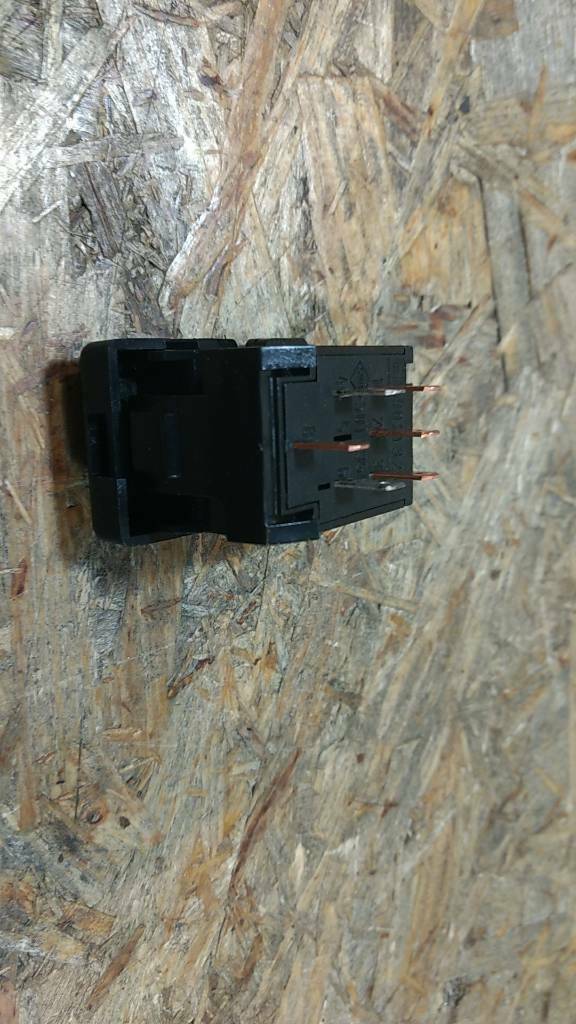 Original GM Opel Senator B Schalter Nebelschlussleuchte NEU