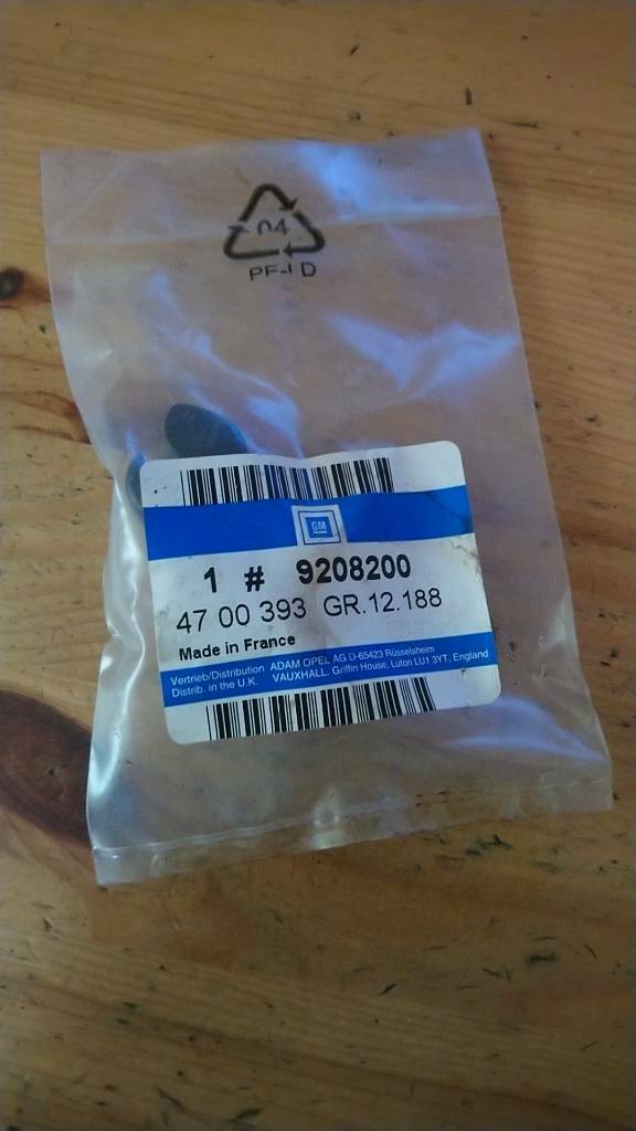 Opel Omega Scheibenwischer Kappe neu Original GM