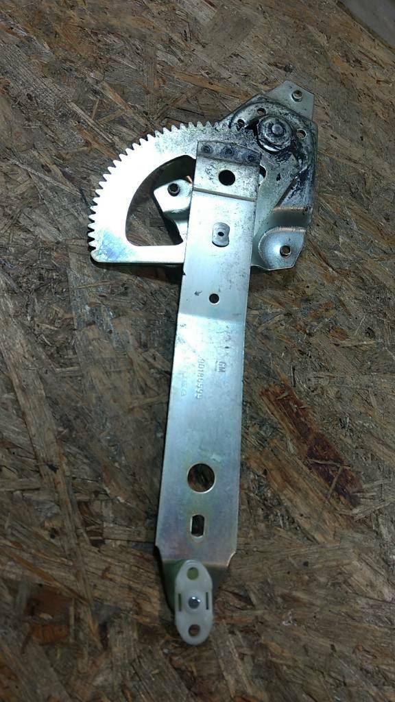 Kadett E Fensterheber hinten links neu original GM