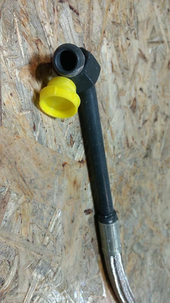 Original GM Opel Vivaro Ölkühlerleitung NEU