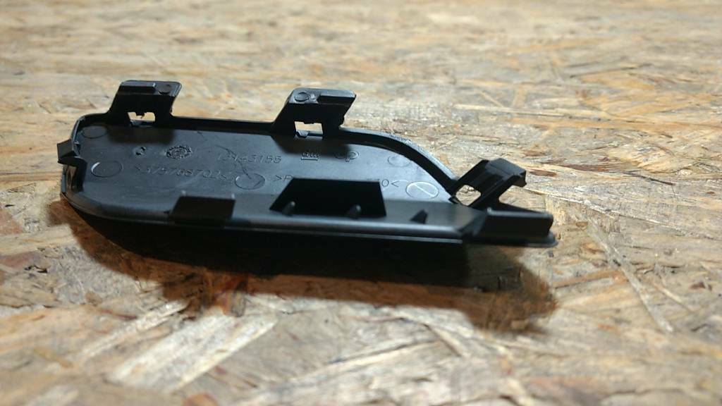 Original GM Opel Astra H Stoßstange Blende links NEU